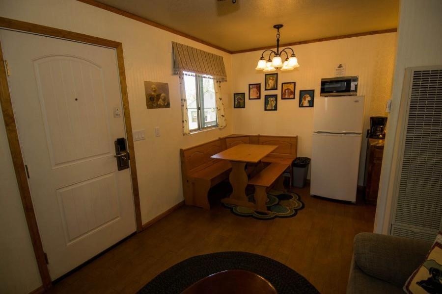 Hillcrest Suites & Cabins Big Bear Lake Eksteriør billede